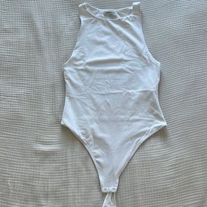 Aritzia Babaton contour bodysuit